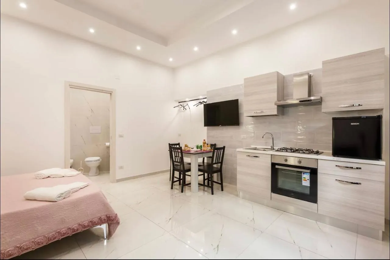 Apartment Alessandra'S House Naples Italy